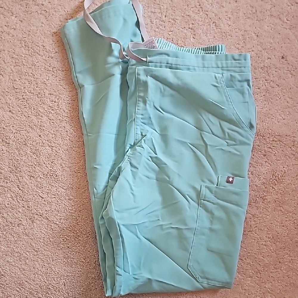 Womens Figs scrubs pants. Style Is Yola.